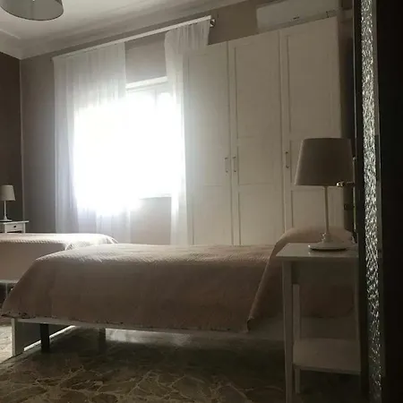 La Casa Sul Viale Holiday home *